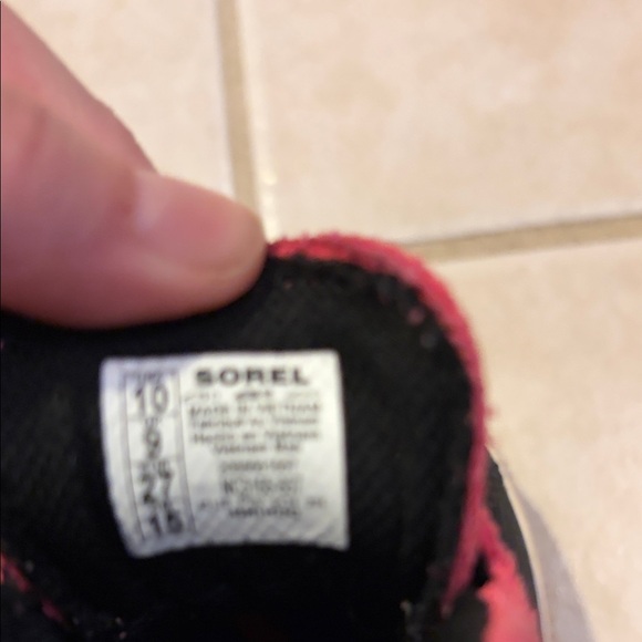 Sorel Kids' Vibrant Pink and Black Sneakers - Picture 7 of 9